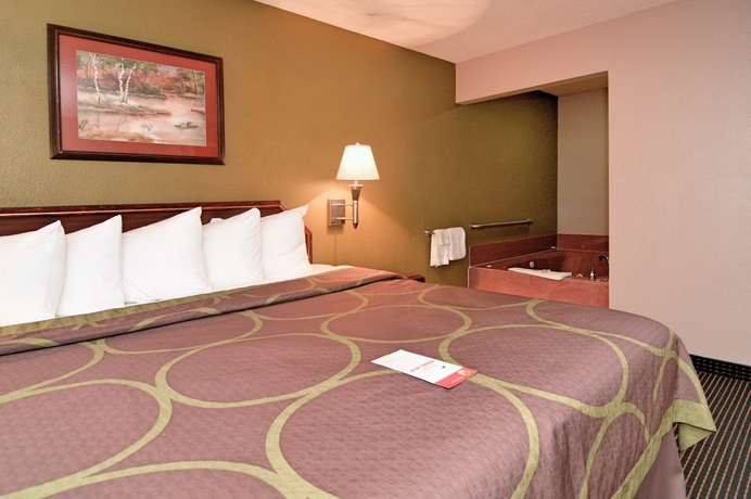 Imagen de la habitación del Hotel Super 8 by Wyndham Houston/Webster/NASA. Foto 12