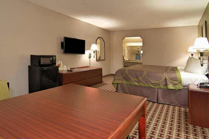 Imagen de la habitación del Hotel Super 8 by Wyndham Houston/Webster/NASA. Foto 13