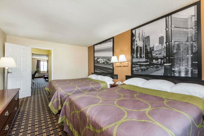 Imagen de la habitación del Hotel Super 8 by Wyndham Indianapolis/NE/Castleton Area. Foto 5
