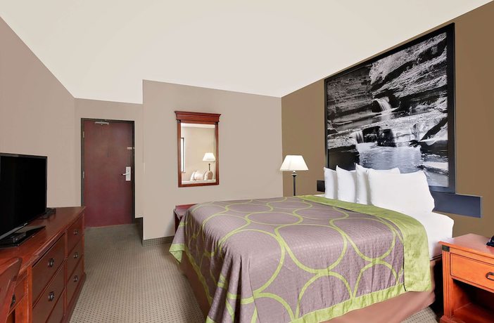 Imagen de la habitación del Hotel Super 8 by Wyndham Ithaca. Foto 4