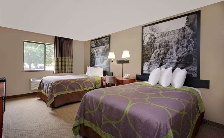 Imagen de la habitación del Hotel Super 8 by Wyndham Ithaca. Foto 18