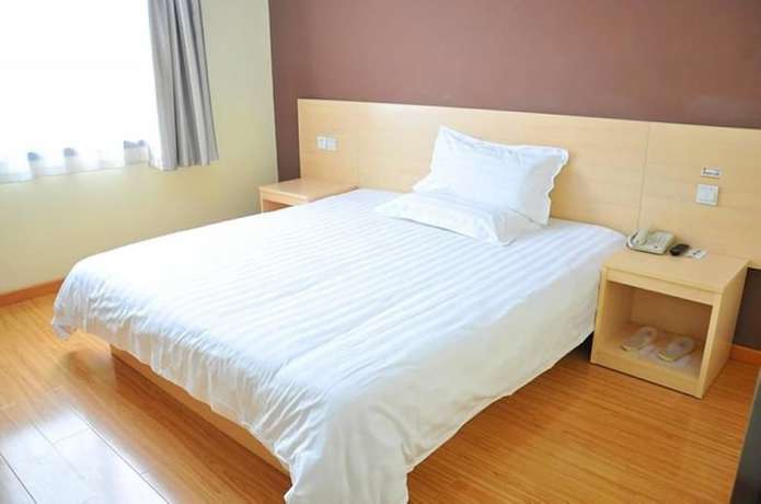 Imagen de la habitación del Hotel Super 8 by Wyndham Jinan Da Ming Hu Dong Men. Foto 5