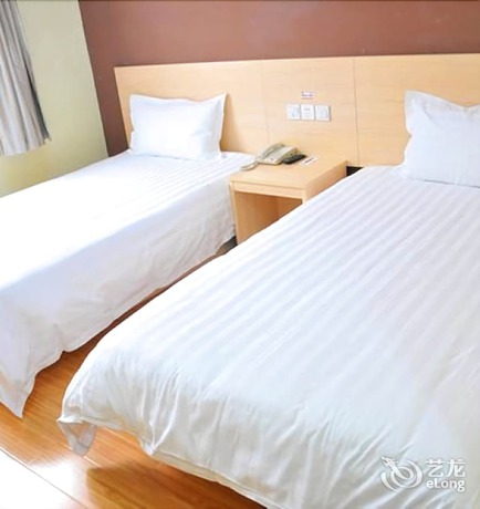 Imagen de los interiores del Hotel Super 8 by Wyndham Jinan Da Ming Hu Dong Men. Foto 19