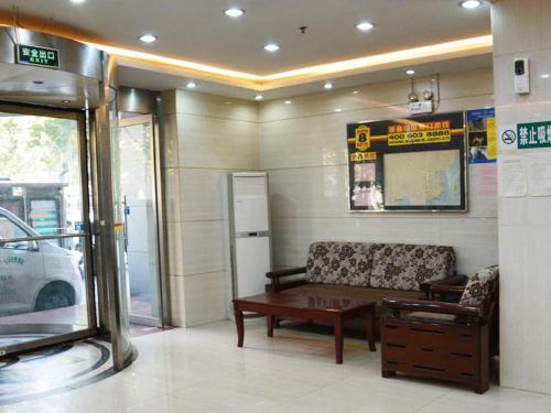Imagen general del Hotel Super 8 by Wyndham Jinan Railway Station Square. Foto 1