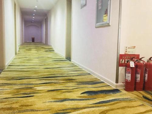 Imagen general del Hotel Super 8 by Wyndham Jinan Railway Station Square. Foto 2