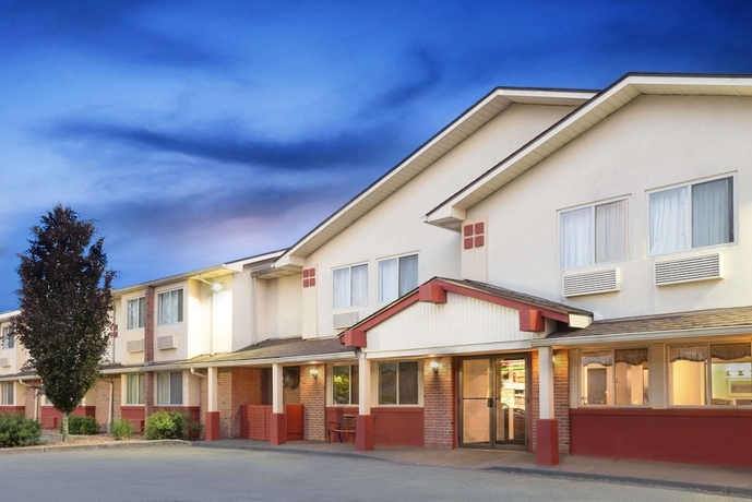 Imagen general del Hotel Super 8 by Wyndham Kingston. Foto 1
