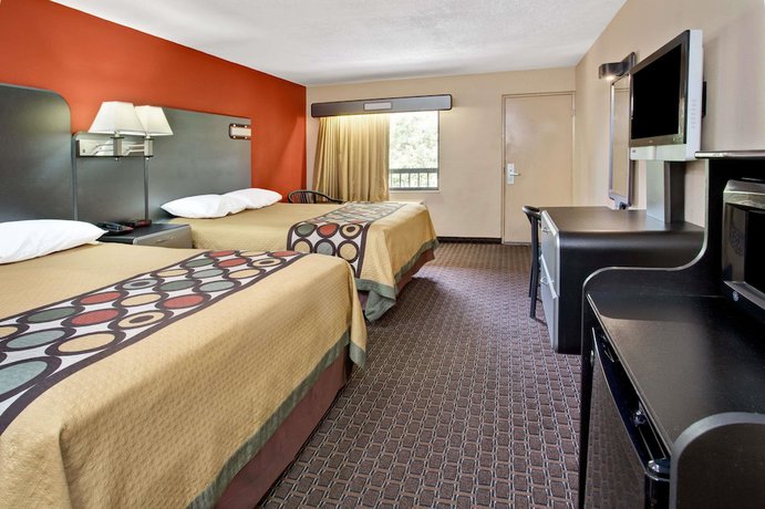 Imagen de la habitación del Hotel Super 8 by Wyndham Kissimmee/Maingate/Orlando Area. Foto 10