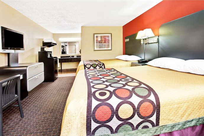 Imagen de la habitación del Hotel Super 8 by Wyndham Kissimmee/Maingate/Orlando Area. Foto 12