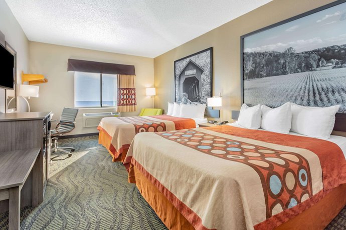 Imagen de la habitación del Hotel Super 8 by Wyndham Kokomo. Foto 14