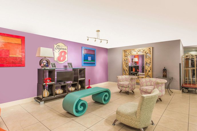 Imagen de los interiores del Hotel Super 8 by Wyndham Lake Charles/Sulphur. Foto 20