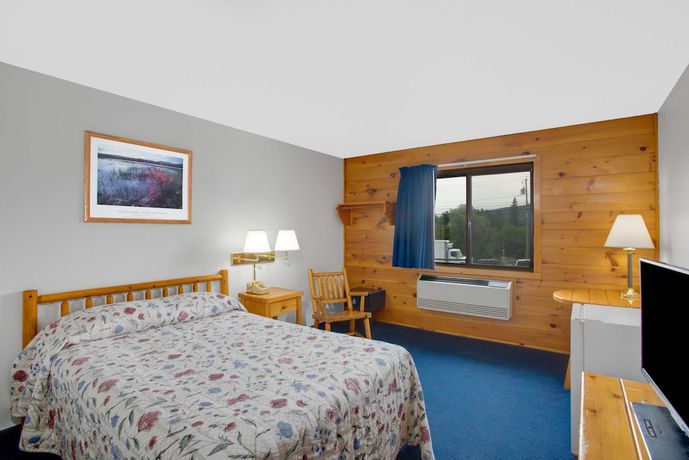 Imagen de la habitación del Hotel Super 8 by Wyndham Lake George/Warrensburg Area. Foto 8