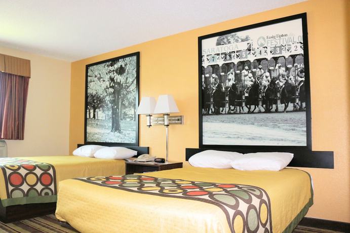 Imagen de la habitación del Hotel Super 8 by Wyndham Latham - Albany Airport. Foto 13