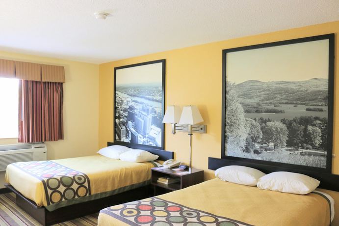 Imagen de la habitación del Hotel Super 8 by Wyndham Latham - Albany Airport. Foto 15