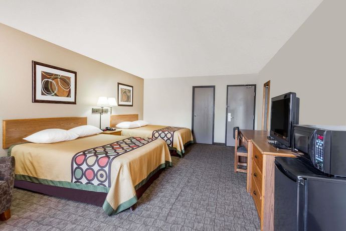 Imagen de la habitación del Hotel Super 8 by Wyndham Lewisburg. Foto 3