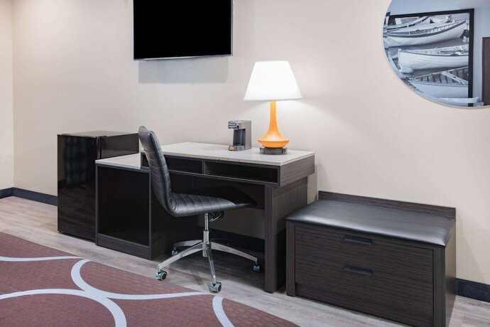 Imagen general del Hotel Super 8 by Wyndham Lindenhurst. Foto 1