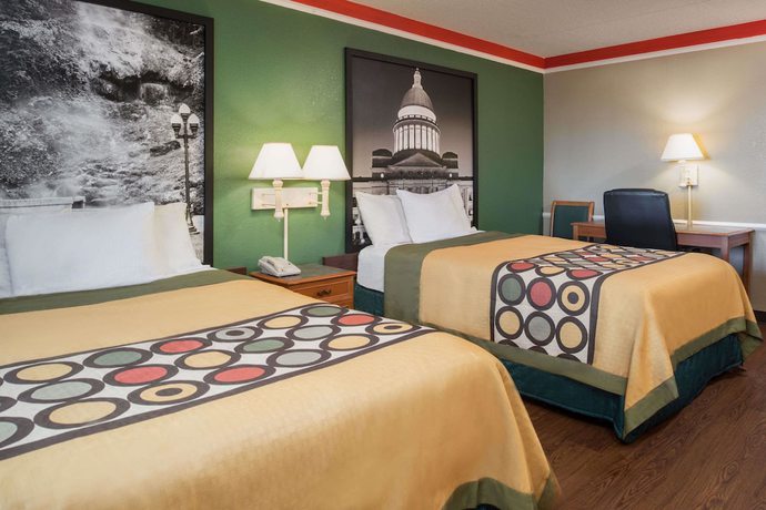 Imagen de la habitación del Hotel Super 8 by Wyndham Little Rock/Otter Creek. Foto 7