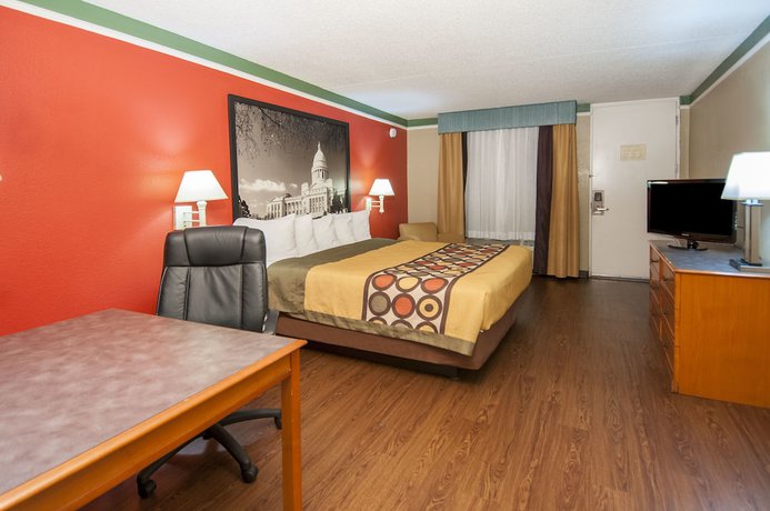 Imagen de la habitación del Hotel Super 8 by Wyndham Little Rock/Otter Creek. Foto 9