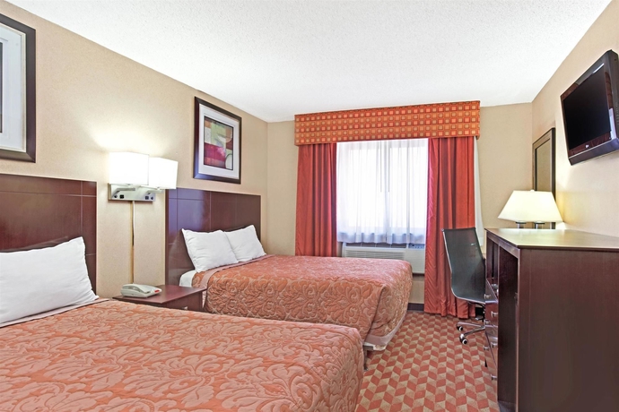 Imagen de la habitación del Hotel Super 8 by Wyndham Long Island City LGA Hotel. Foto 8