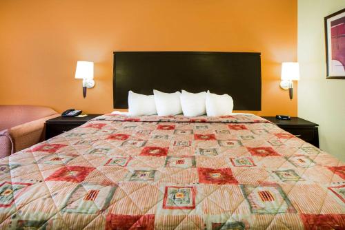 Imagen de la habitación del Hotel Super 8 by Wyndham Lubbock TX. Foto 6