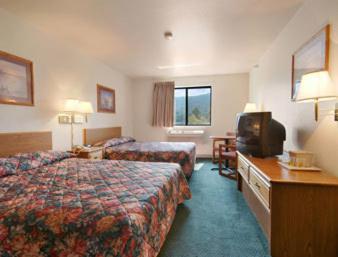 Imagen de la habitación del Hotel Super 8 by Wyndham Lynchburg VA. Foto 7