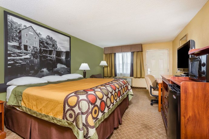 Imagen de la habitación del Hotel Super 8 by Wyndham Macon West. Foto 5
