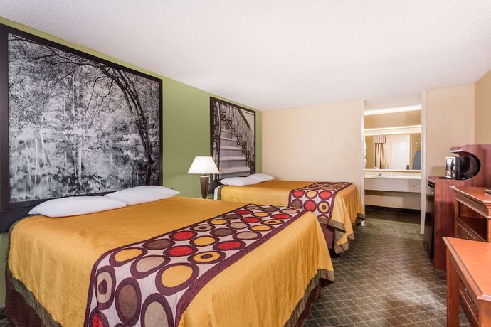 Imagen de la habitación del Hotel Super 8 by Wyndham Macon West. Foto 14