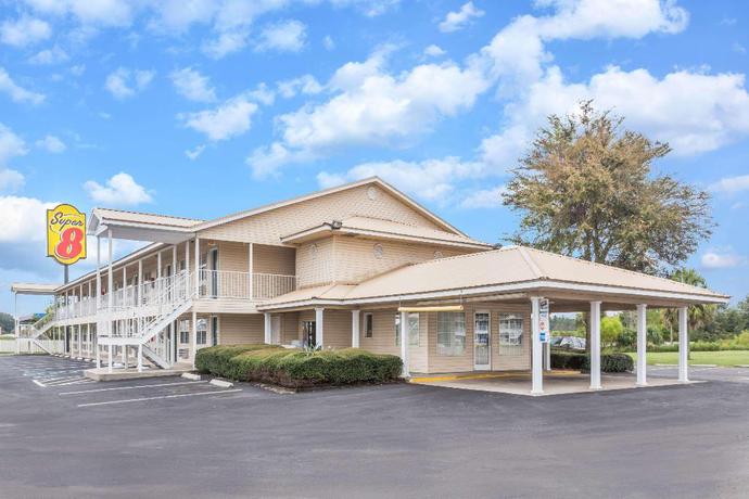 Imagen general del Hotel Super 8 by Wyndham Madison. Foto 4