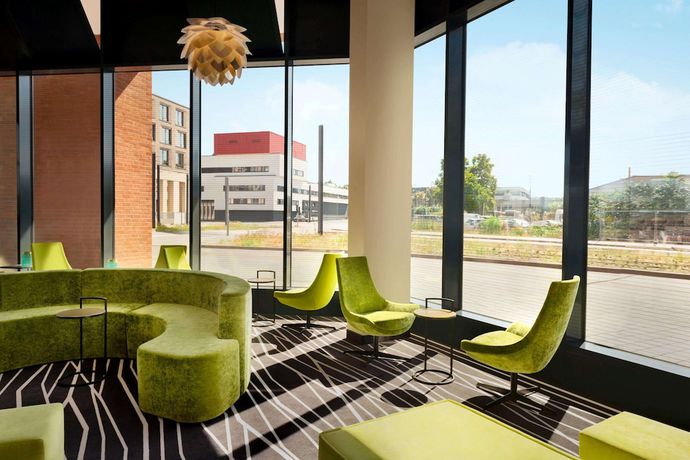 Imagen de los interiores del Hotel Super 8 by Wyndham Mainz Zollhafen. Foto 19