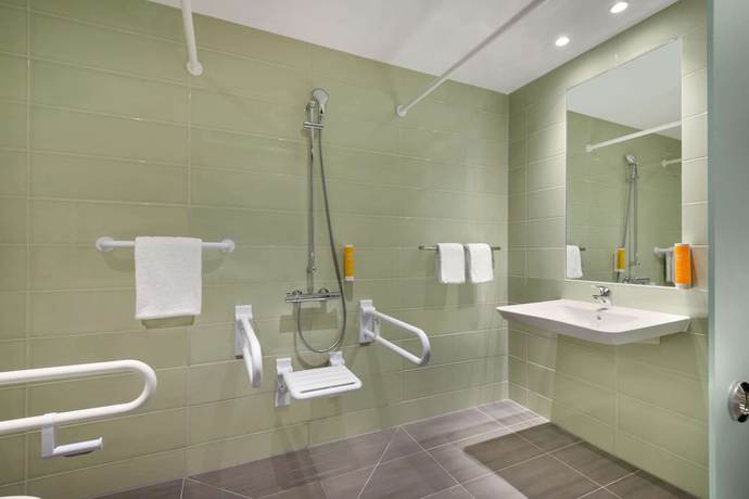 Imagen de la habitación del Hotel Super 8 by Wyndham Mainz Zollhafen. Foto 2