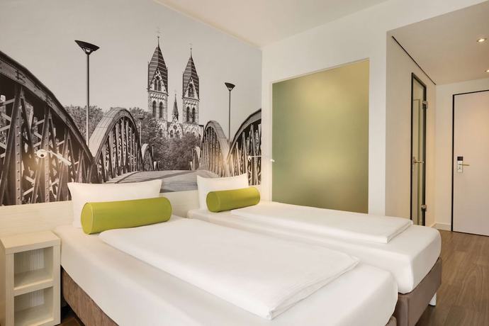 Imagen de la habitación del Hotel Super 8 by Wyndham Mainz Zollhafen. Foto 7