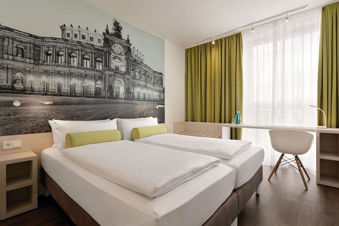 Imagen de la habitación del Hotel Super 8 by Wyndham Mainz Zollhafen. Foto 13