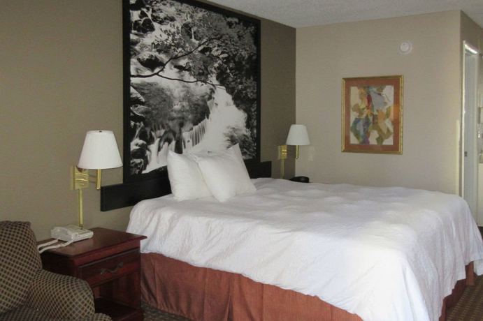 Imagen de la habitación del Hotel Super 8 by Wyndham Manchester TN. Foto 10