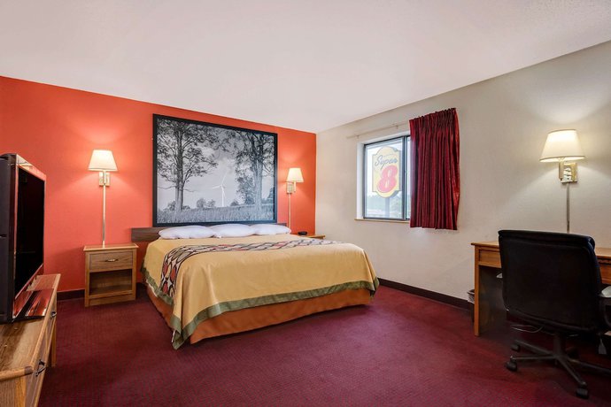 Imagen de la habitación del Hotel Super 8 by Wyndham Martinsburg. Foto 4