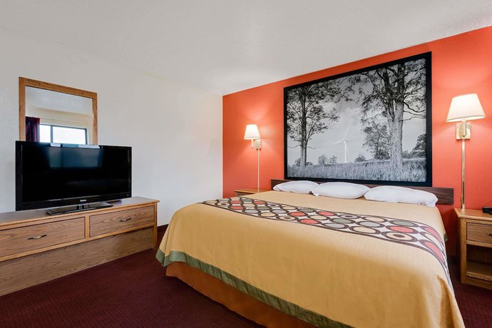 Imagen de la habitación del Hotel Super 8 by Wyndham Martinsburg. Foto 7