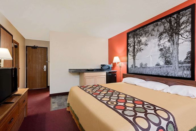 Imagen de la habitación del Hotel Super 8 by Wyndham Martinsburg. Foto 10