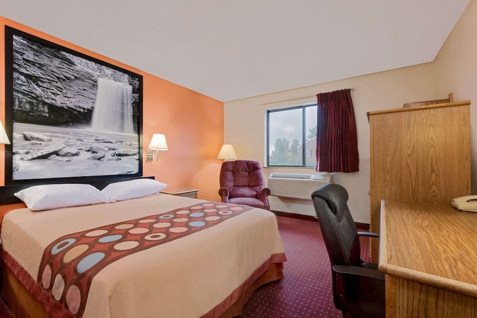 Imagen de la habitación del Hotel Super 8 by Wyndham Martinsburg. Foto 11