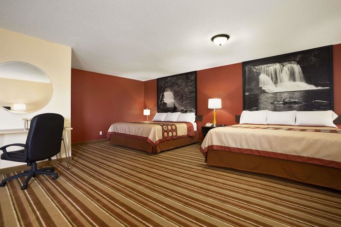 Imagen de la habitación del Hotel Super 8 by Wyndham Mattoon. Foto 7