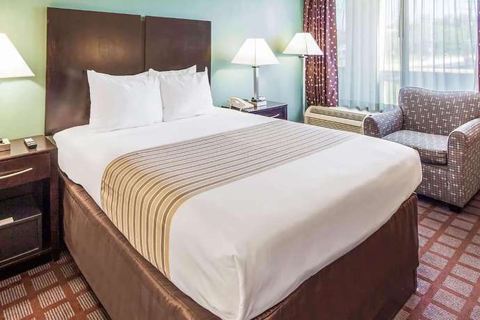 Imagen de la habitación del Hotel Super 8 by Wyndham Meadowlands. Foto 3