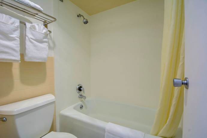 Imagen de la habitación del Hotel Super 8 by Wyndham Meadowlands. Foto 10