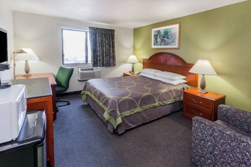 Imagen de la habitación del Hotel Super 8 by Wyndham Merrillville. Foto 10