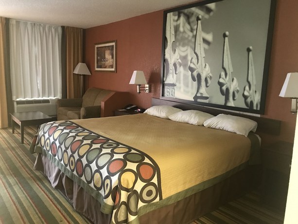 Imagen de la habitación del Hotel Super 8 by Wyndham Monroe, East Parkview. Foto 13