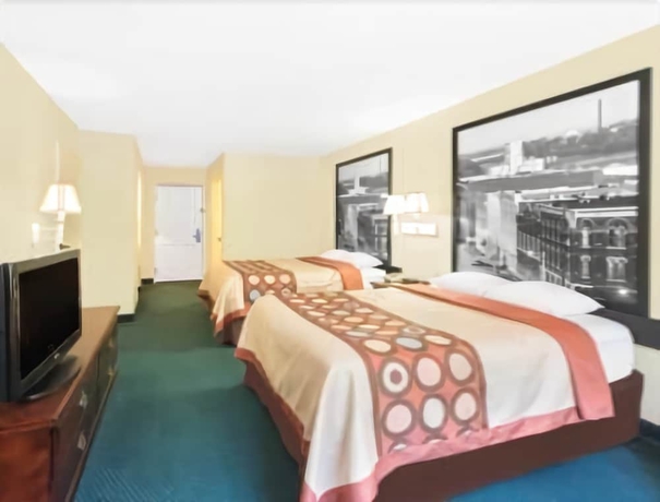 Imagen de la habitación del Hotel Super 8 by Wyndham Montgomery I-65. Foto 9