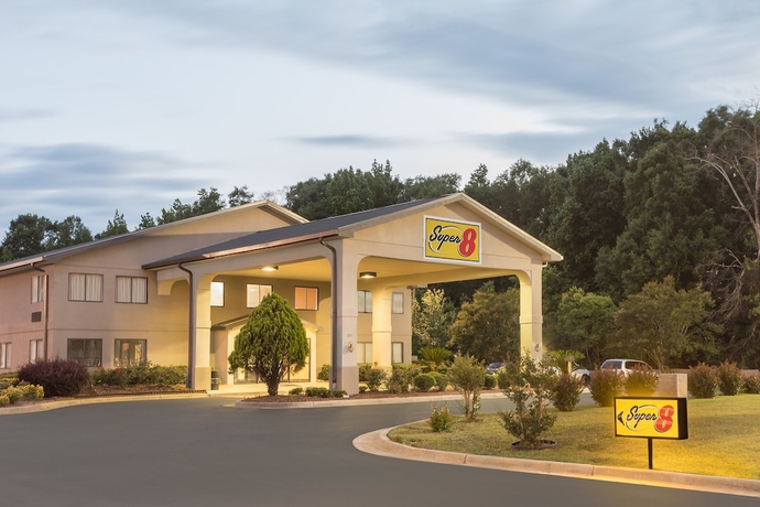 Imagen general del Hotel Super 8 by Wyndham Montgomery I-65. Foto 3