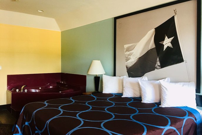 Imagen de la habitación del Hotel Super 8 by Wyndham Montgomery/ Lake Conroe. Foto 13