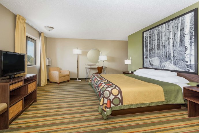Imagen de la habitación del Hotel Super 8 by Wyndham Montrose. Foto 3