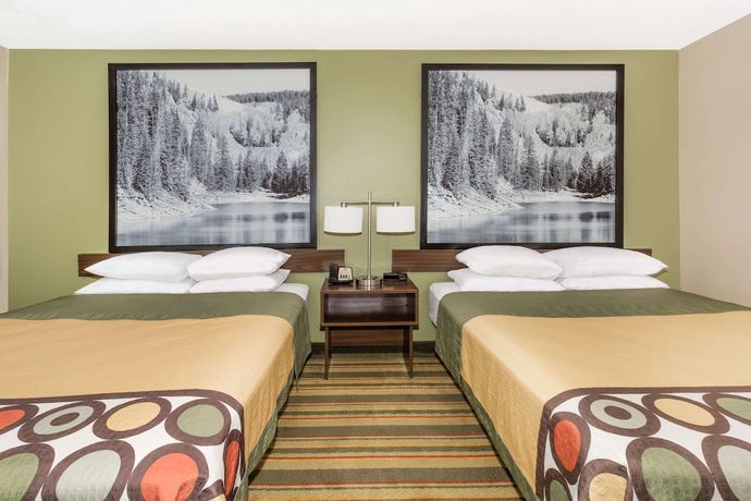 Imagen de la habitación del Hotel Super 8 by Wyndham Montrose. Foto 9