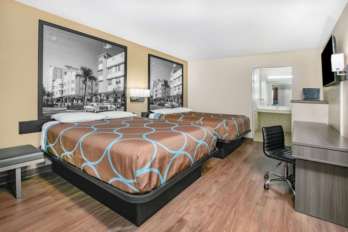 Imagen de la habitación del Hotel Super 8 by Wyndham Moss Point. Foto 7