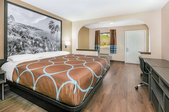 Imagen de la habitación del Hotel Super 8 by Wyndham Moss Point. Foto 17