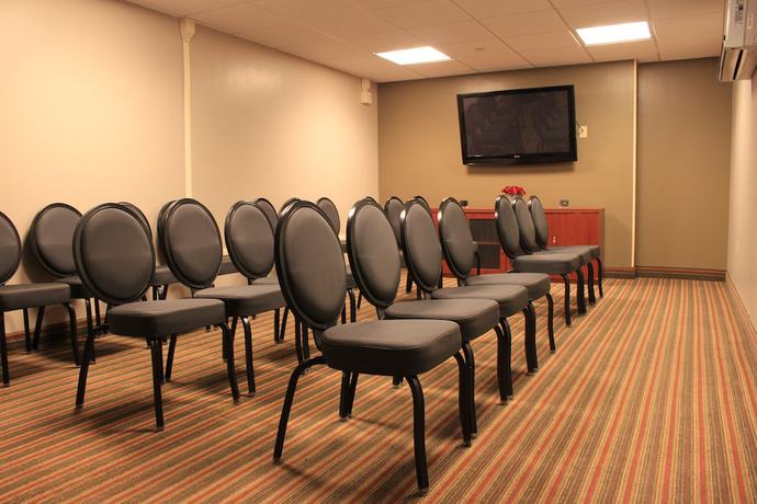 Imagen de los interiores del Hotel Super 8 by Wyndham Mount Laurel. Foto 15