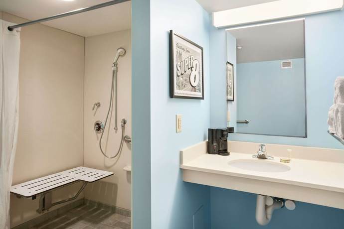 Imagen de la habitación del Hotel Super 8 by Wyndham Mount Laurel. Foto 12